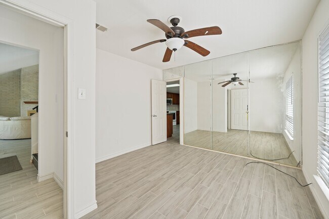 Building Photo - 1823 Mandrill Ln