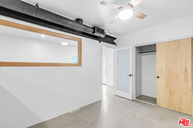 Building Photo - 2462 N Gower St
