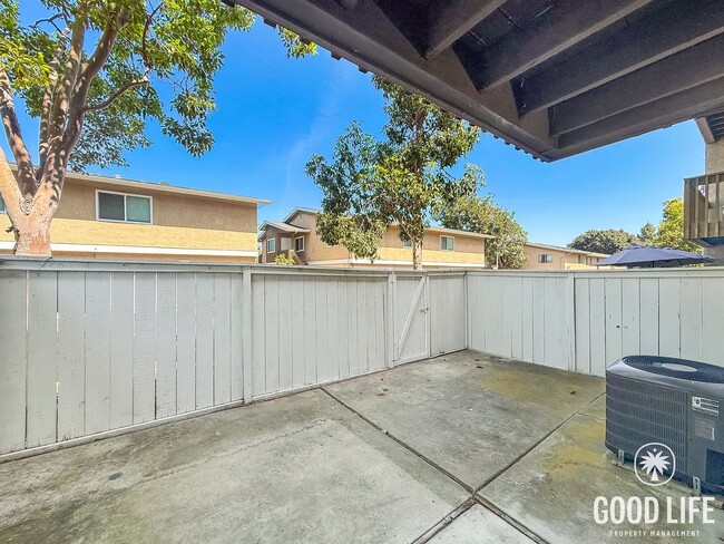 Building Photo - Great 2B/2.5BA Condo in Oceanside for Lease!