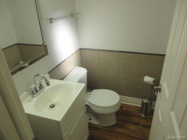 Building Photo - 19960 Hickory Leaf St