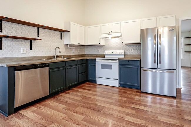 Building Photo - 7600 Lilly Pond Ln