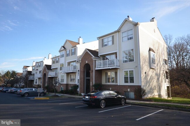 Building Photo - 46891 Eaton Terrace