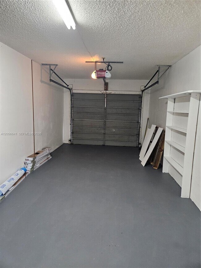 Building Photo - 1400 NW 90th Way