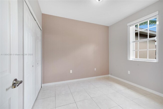 Building Photo - 15292 SW 119th St