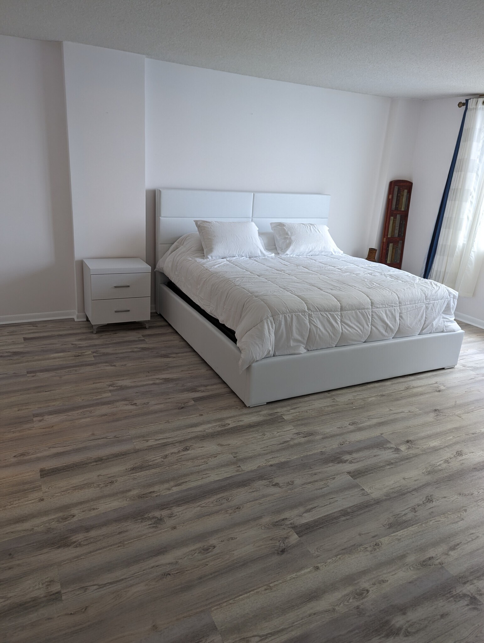 Building Photo - 5440 N Ocean Dr