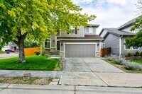 Building Photo - Beautifully Updated 3-Bed Home in Arapahoe...