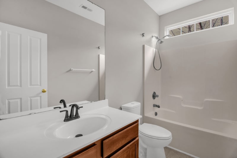 Building Photo - 4204 Spring Oak Dr