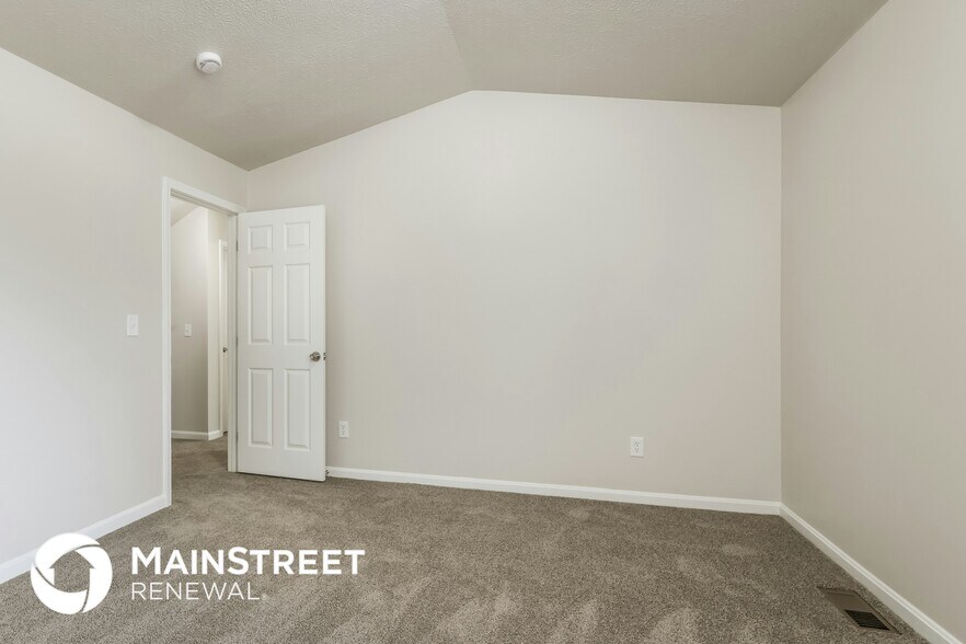 Building Photo - 4112 Willowview Blvd