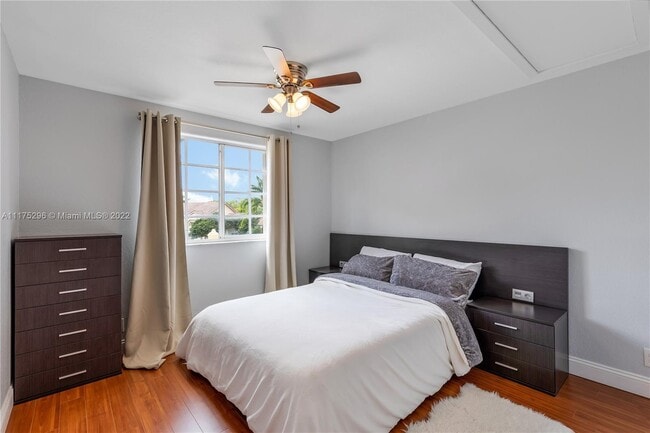 Building Photo - 1127 Laguna Springs Dr