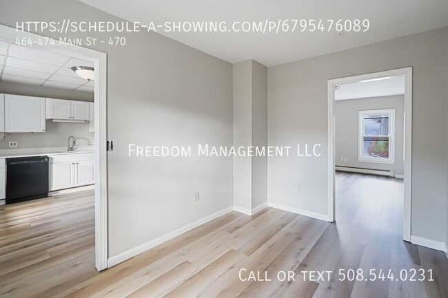 Building Photo - 464-474 Main St-470