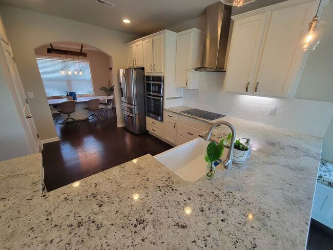 Building Photo - 416 Jones Peak Dr