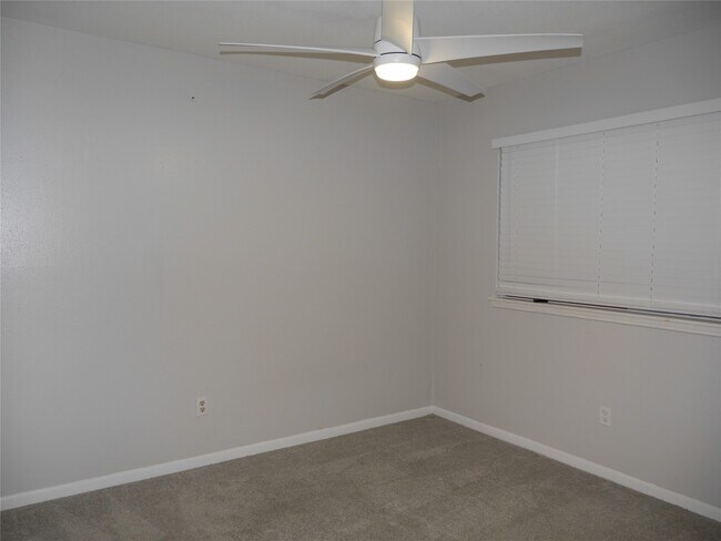 Building Photo - 7410 Canasta Ln