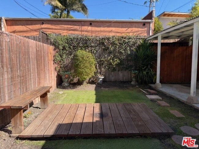 Building Photo - 540 Huntley Dr