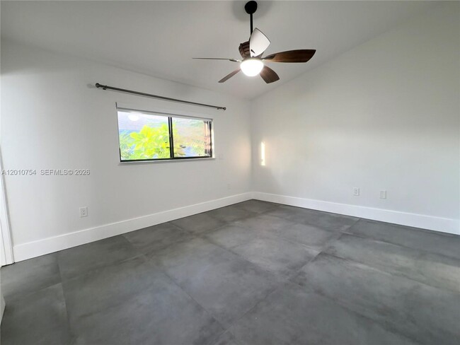 Building Photo - 1533 Gabriel St