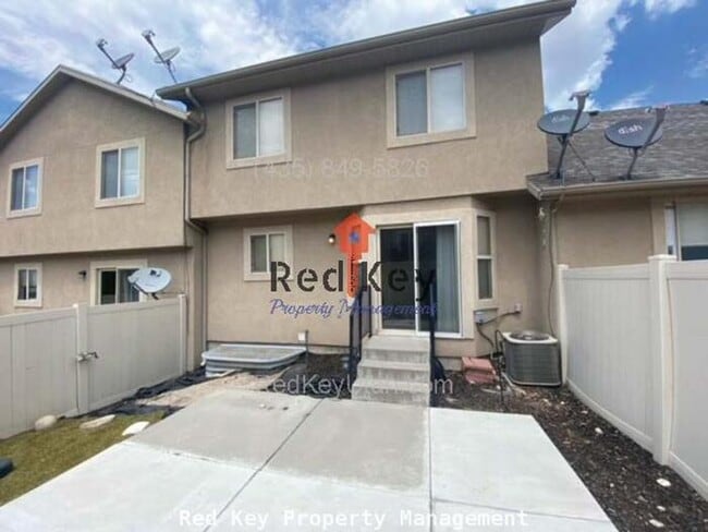Building Photo - The Maples Condo #119
