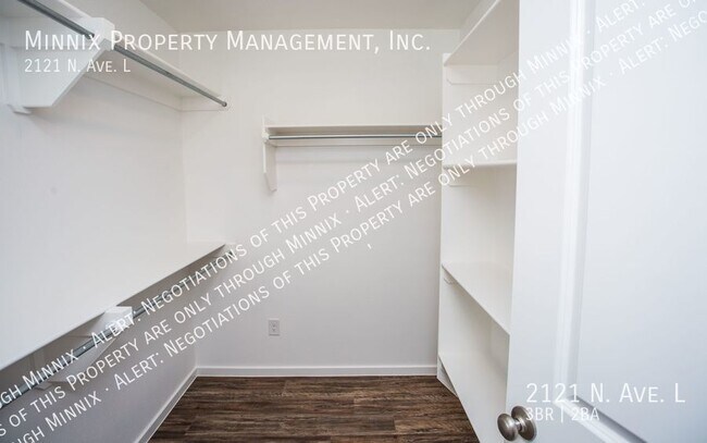 Building Photo - 2121 N. Ave L