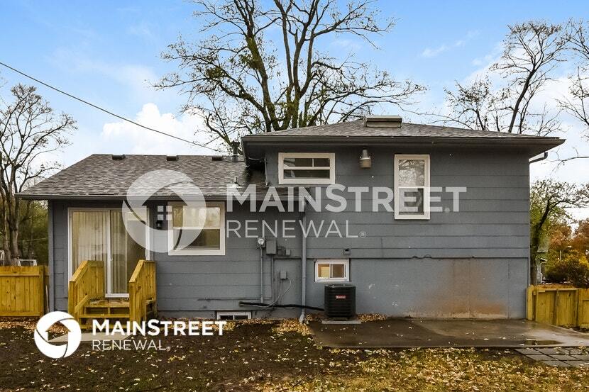 Building Photo - 9302 Fairwood Dr