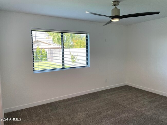 Building Photo - 4322 W Sandra Cir