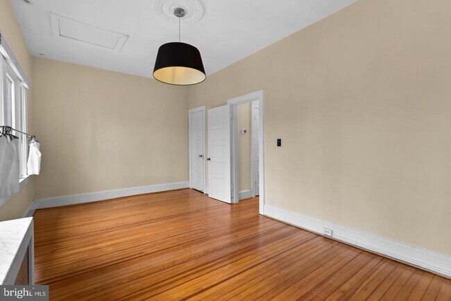Building Photo - 3247 38th St NW