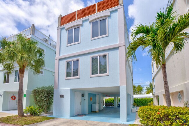 Building Photo - 12400 Overseas Hwy