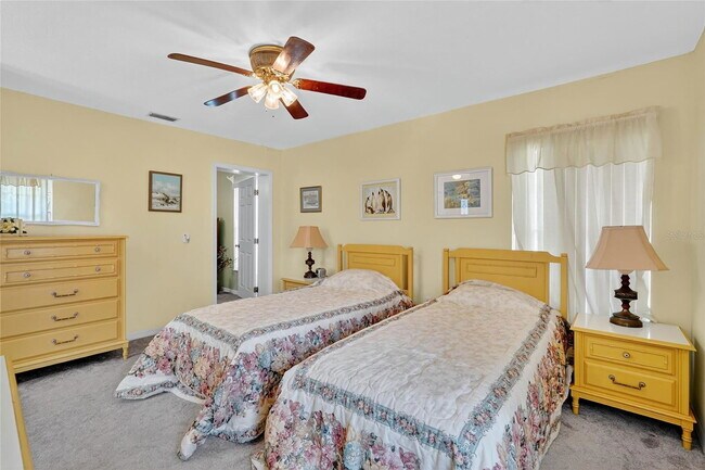 Building Photo - 2824 Summervale Dr