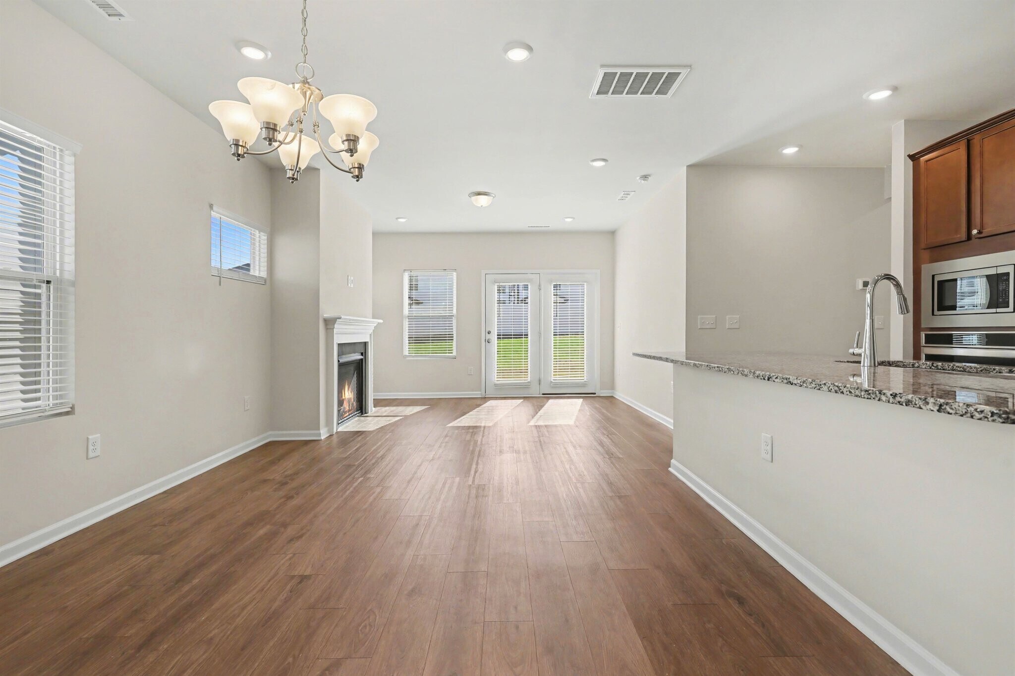 Building Photo - 653 Rawls Dr