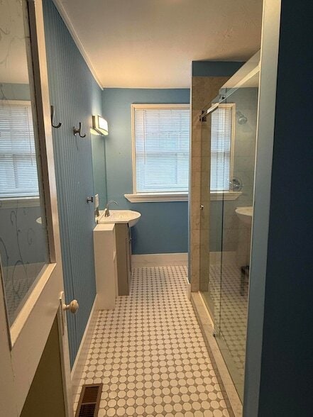 Building Photo - 221 Morningside Dr
