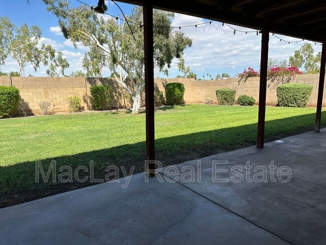 Building Photo - 2514 S Cottonwood Dr