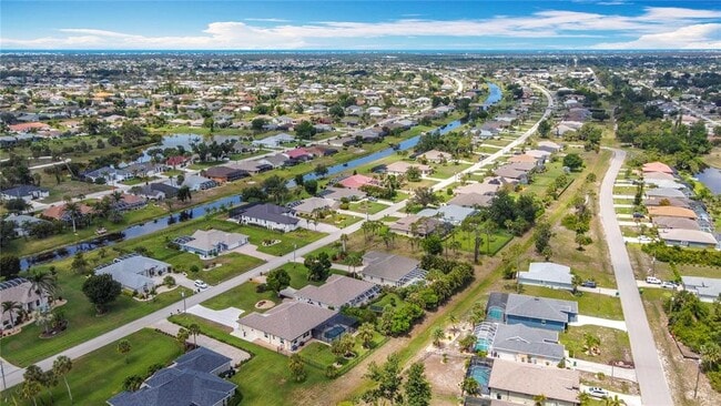 Building Photo - 613 Boundary Blvd