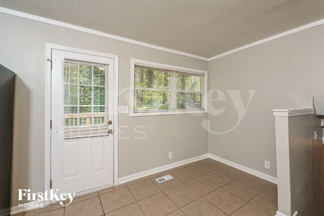 Building Photo - 1475 Greenwillow Dr