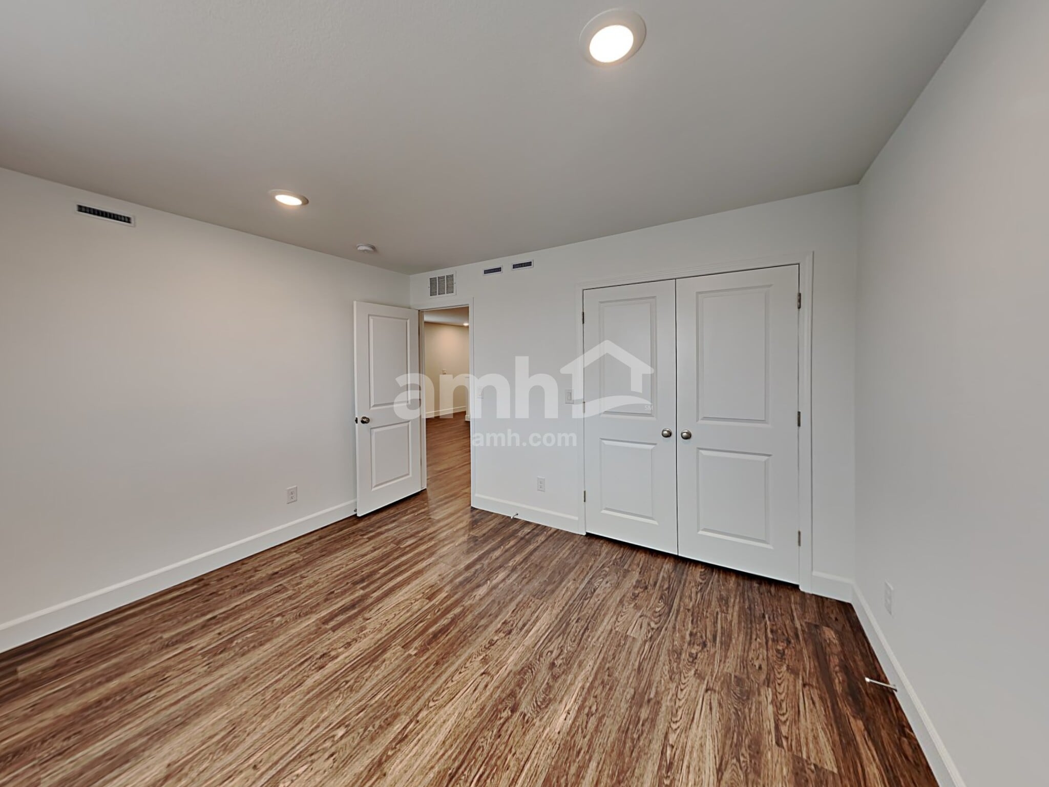 Building Photo - 9124 Crocker Pt Ct