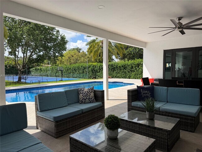 Building Photo - 11300 NW 5th St