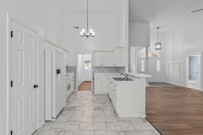 Building Photo - 1122 Mill Run Rd