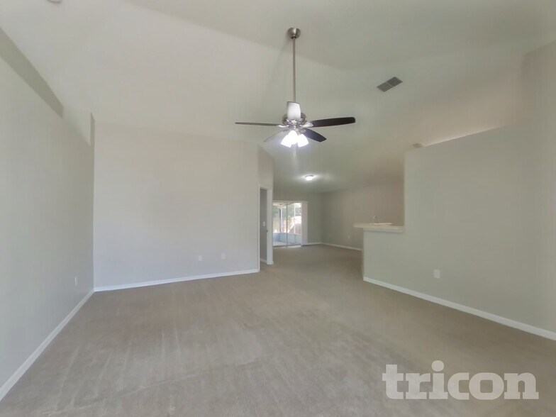 Building Photo - 7439 Lawn Tennis Ln