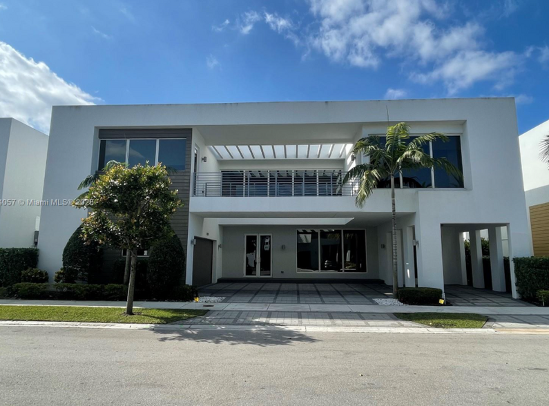 Primary Photo - 10250 NW 74th Ter