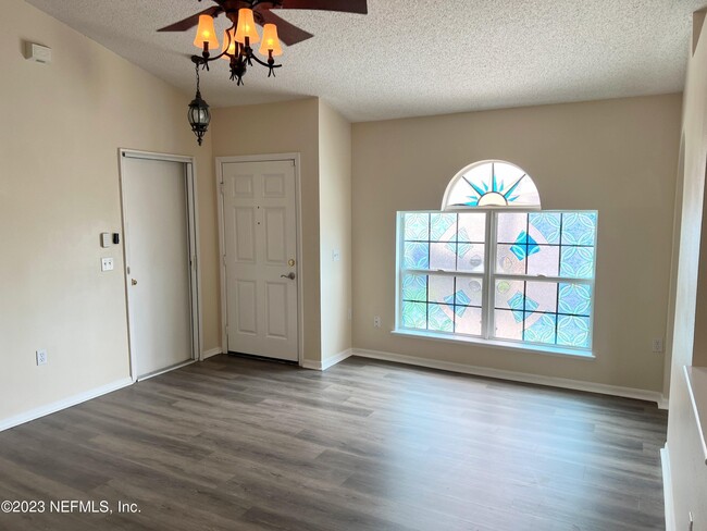 Building Photo - 6580 Gentle Oaks Dr N