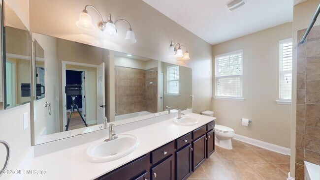 Building Photo - 415 Fever Hammock Dr