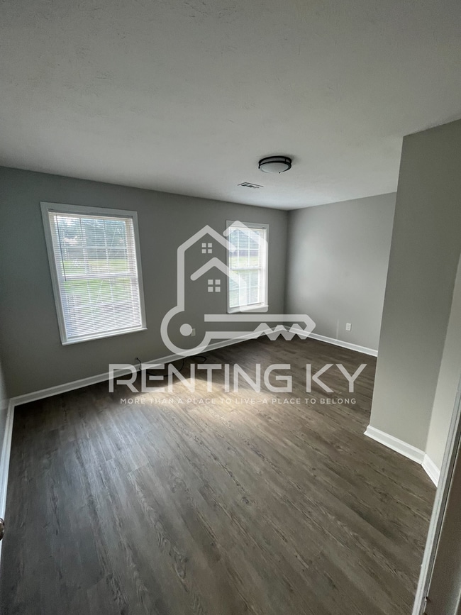 Building Photo - Updated 2-Bed, 1.5-Bath Townhome with a Ga...
