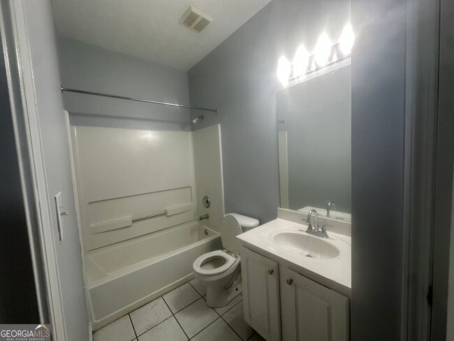 Building Photo - 6773 Oakleigh Dr