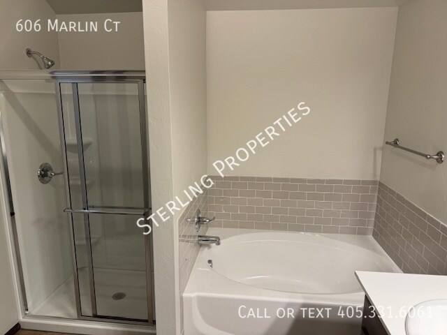 Building Photo - 606 Marlin Ct