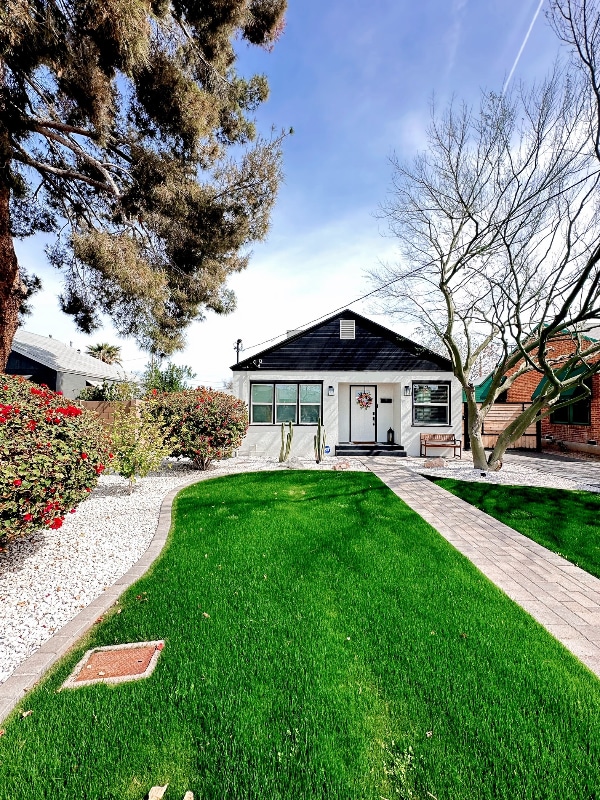 Building Photo - 217 N Morris