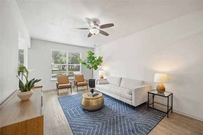 Building Photo - 9494 Humble Westfield Rd