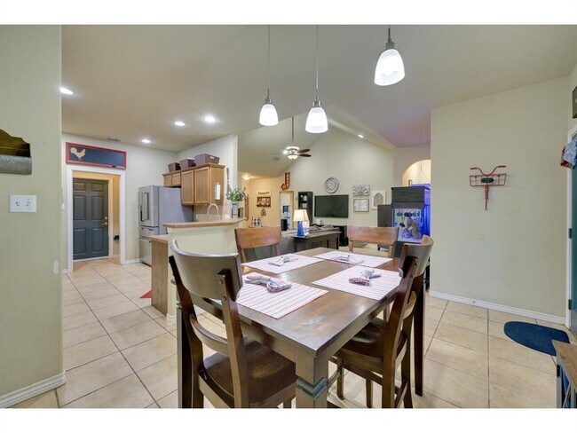 Building Photo - 14808 Foy Dr
