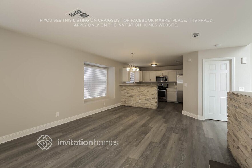 Building Photo - 2329 W Whitney Peak Way