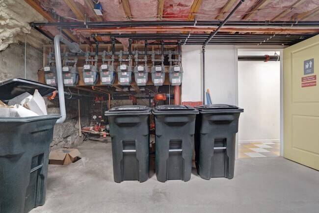 Building Photo - 39 Geneva St