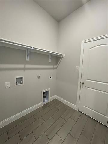 Building Photo - 513 Redbud Dr