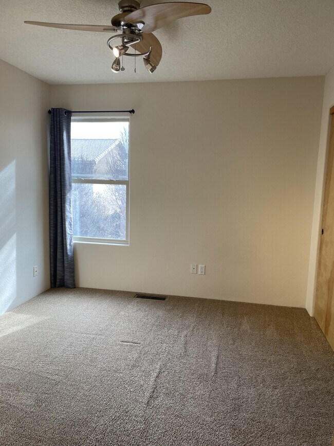 Building Photo - 7304 Via Contenta NE