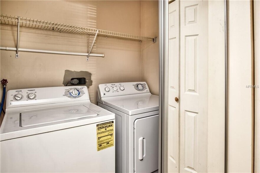 Building Photo - 617 Spencer Ave