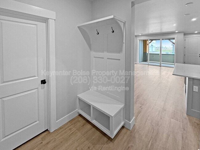 Building Photo - 160 S Koyukuk Ave