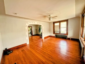 Building Photo - 863 N Rebecca Ave